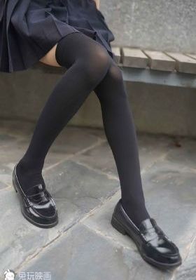 秘书穿情趣内衣开档在线观看_超清在线观看