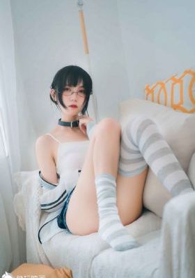 妖艳的姨母们中文字幕_超清手机在线观看