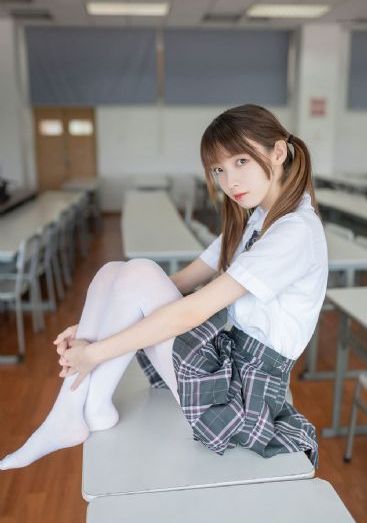 小蜜桃的春潮2_BD国语免费观看
